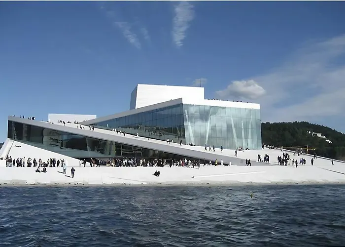 Oceanfront - - Private Patio * Oslo